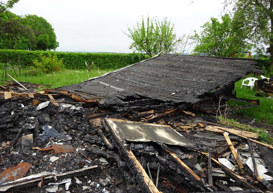 Gartenlaube Propangas Flüssiggas Feuer Totalschaden